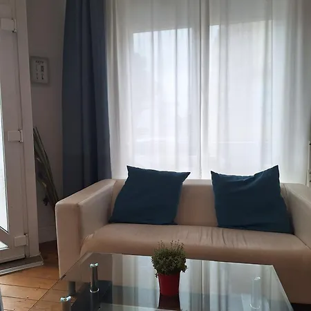 Groundfloor Monteurswohnung Appartement *