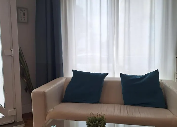 Groundfloor Monteurswohnung アパート *